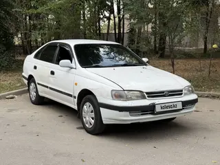Toyota Carina E