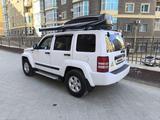 Jeep Liberty 2011 года за 7 900 000 тг. в Актау – фото 5