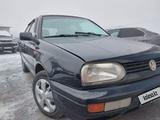 Volkswagen Golf 1992 годаүшін1 200 000 тг. в Тараз