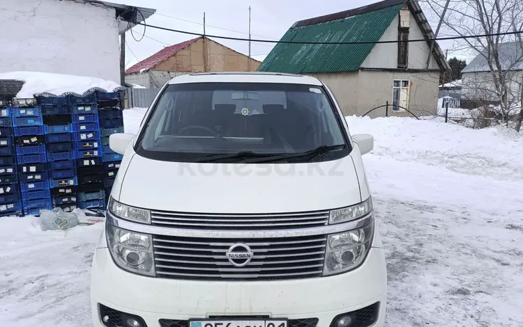 Nissan Elgrand 2004 года за 7 200 000 тг. в Астана