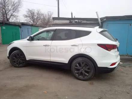 Hyundai Santa Fe 2016 года за 11 800 000 тг. в Экибастуз – фото 3