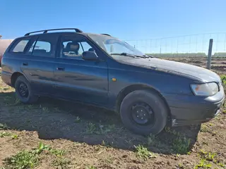 Toyota Carina E