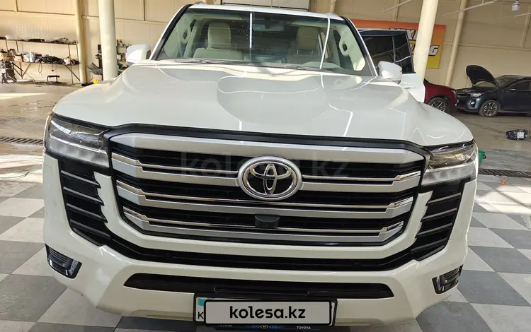 Toyota Land Cruiser 2021 года за 42 000 000 тг. в Шымкент