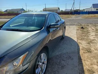 Nissan Maxima