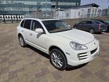 Porsche Cayenne 2008 года за 9 200 000 тг. в Астана – фото 2
