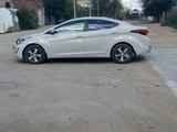 Hyundai Elantra 2015 года за 5 400 000 тг. в Жезказган – фото 2