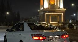 Toyota Camry 2015 года за 13 500 000 тг. в Тараз – фото 2