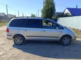 Volkswagen Sharan 2005 годаүшін3 200 000 тг. в Уральск – фото 2