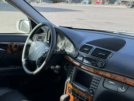 Mercedes-Benz E 500 2003 года за 5 500 000 тг. в Алматы – фото 12