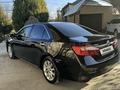 Toyota Camry 2013 годаfor9 300 000 тг. в Тараз – фото 2