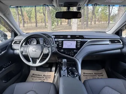 Toyota Camry 2020 года за 12 800 000 тг. в Алматы – фото 12