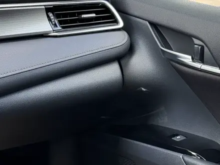 Toyota Camry 2020 года за 12 800 000 тг. в Алматы – фото 10