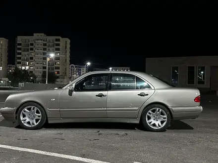 Mercedes-Benz E 320 1998 года за 4 000 000 тг. в Шымкент – фото 4