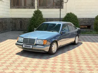 Mercedes-Benz E 230