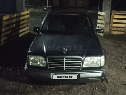 Mercedes-Benz E 200 1995 года за 1 700 000 тг. в Алматы