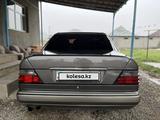 Mercedes-Benz E 220 1993 годаүшін2 200 000 тг. в Шымкент – фото 4