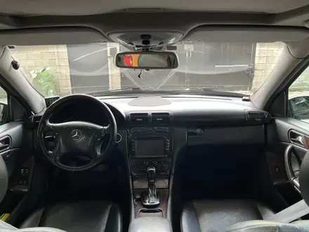 Mercedes-Benz C 240 2002 года за 2 300 000 тг. в Алматы – фото 15