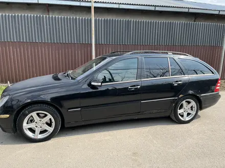 Mercedes-Benz C 240 2002 года за 2 300 000 тг. в Алматы – фото 6