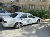 Mercedes-Benz E 200 1993 годаүшін1 100 000 тг. в Актау