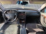 Mercedes-Benz C 180 1996 года за 2 100 000 тг. в Атырау – фото 5