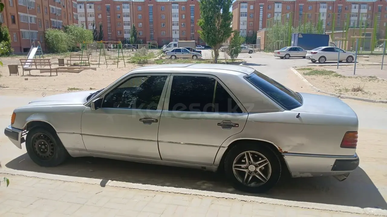 Mercedes-Benz E-Class, 1991