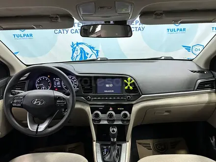 Hyundai Elantra 2018 года за 9 390 000 тг. в Тараз – фото 4