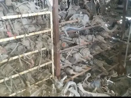 Балка привод цапфа стойка опорник пружина диск суппорт тормозной за 18 000 тг. в Костанай