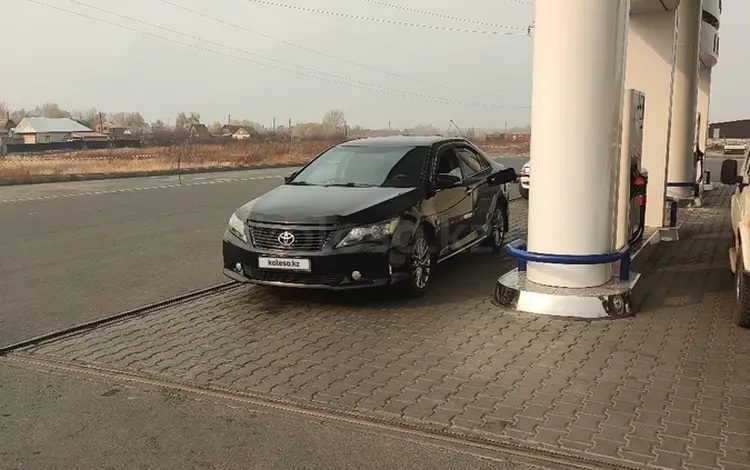 Toyota Camry 2013 годаүшін10 700 000 тг. в Семей