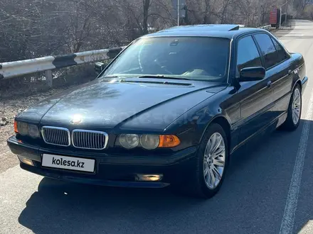 BMW 735 2001 года за 4 500 000 тг. в Алматы – фото 18