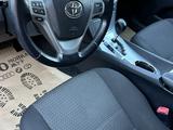 Toyota Avensis 2013 года за 7 150 000 тг. в Атырау – фото 2