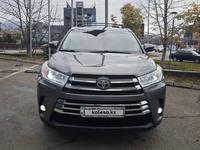 Toyota Highlander 2017 года за 16 490 000 тг. в Алматы