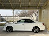 Toyota Camry 2016 годаfor10 500 000 тг. в Шымкент – фото 5