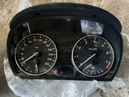 Щиток панель приборов монитор е90 за 50 000 тг. в Алматы – фото 2