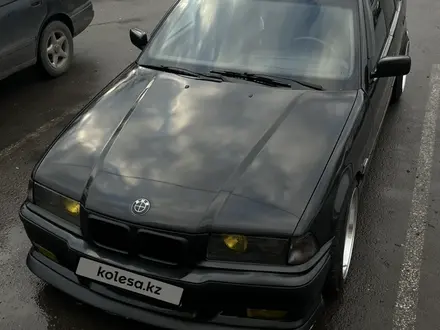 BMW 325 1995 года за 2 900 000 тг. в Алматы – фото 3