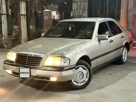 Mercedes-Benz C 180 1993 года за 1 850 000 тг. в Алматы – фото 2