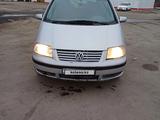 Volkswagen Sharan 2001 года за 3 850 000 тг. в Костанай