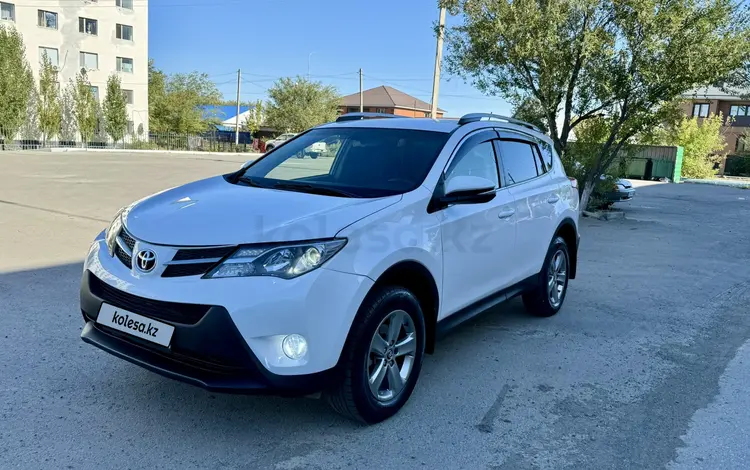 Toyota RAV4 2015 годаүшін9 800 000 тг. в Актобе