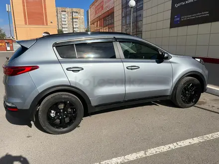 Kia Sportage 2021 года за 16 950 000 тг. в Караганда – фото 5