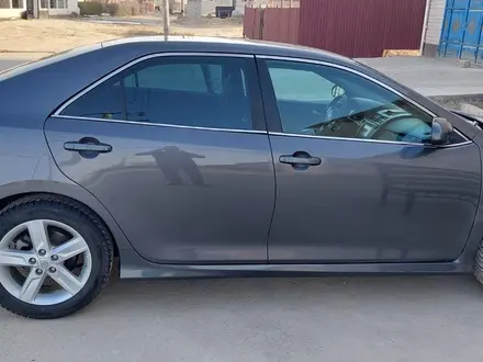 Toyota Camry 2014 года за 6 700 000 тг. в Жанаозен – фото 4