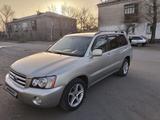 Toyota Highlander 2001 года за 5 600 000 тг. в Семей