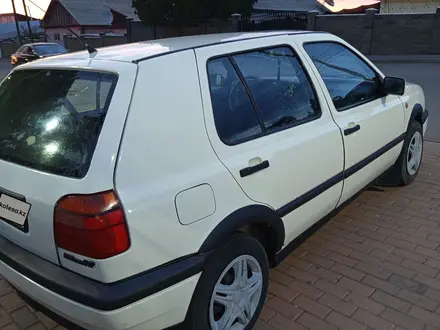 Volkswagen Golf 1992 года за 1 100 000 тг. в Есик – фото 3