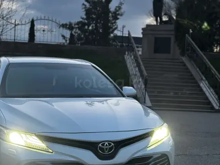 Toyota Camry 2019 года за 15 000 000 тг. в Алматы – фото 19