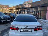 Toyota Camry 2018 годаүшін13 000 000 тг. в Шымкент – фото 2