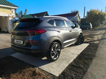 Hyundai Tucson 2019 года за 10 200 000 тг. в Уральск – фото 2