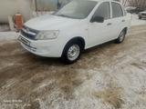 ВАЗ (Lada) Granta 2190 2013 года за 2 300 000 тг. в Уральск – фото 2