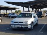 Volkswagen Golf 1992 годаүшін1 100 000 тг. в Шымкент