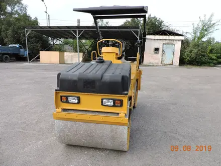 Bomag  асфальтный вибрационный тандемный двухвальцовый каток 3 тонны lgzt 2021 года за 9 300 000 тг. в Алматы – фото 23