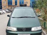 Volkswagen Sharan 1998 годаүшін2 000 000 тг. в Актобе – фото 4