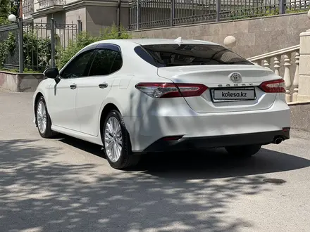 Toyota Camry 2019 года за 14 200 000 тг. в Караганда – фото 20