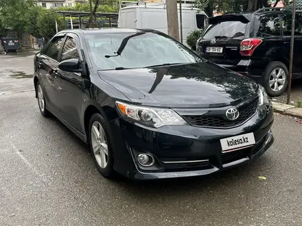 Toyota Camry 2013 года за 5 500 000 тг. в Атырау – фото 2